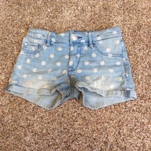 Girls light wash denim shorts used good condition